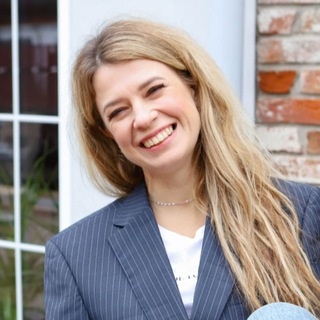 Аватар канала «Психология | Деньги | Счастье | Евгения Емелина»