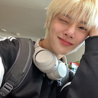 Аватар канала «sᴋᴢ ᴇᴅɪᴛs | стрэйкидс эдиты»